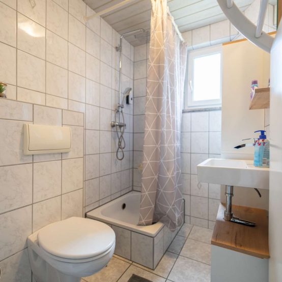 Badezimmer EG