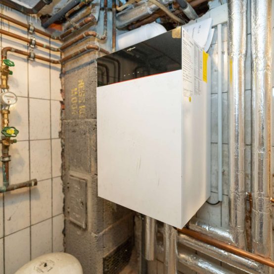 Neuwertige Heizungstherme