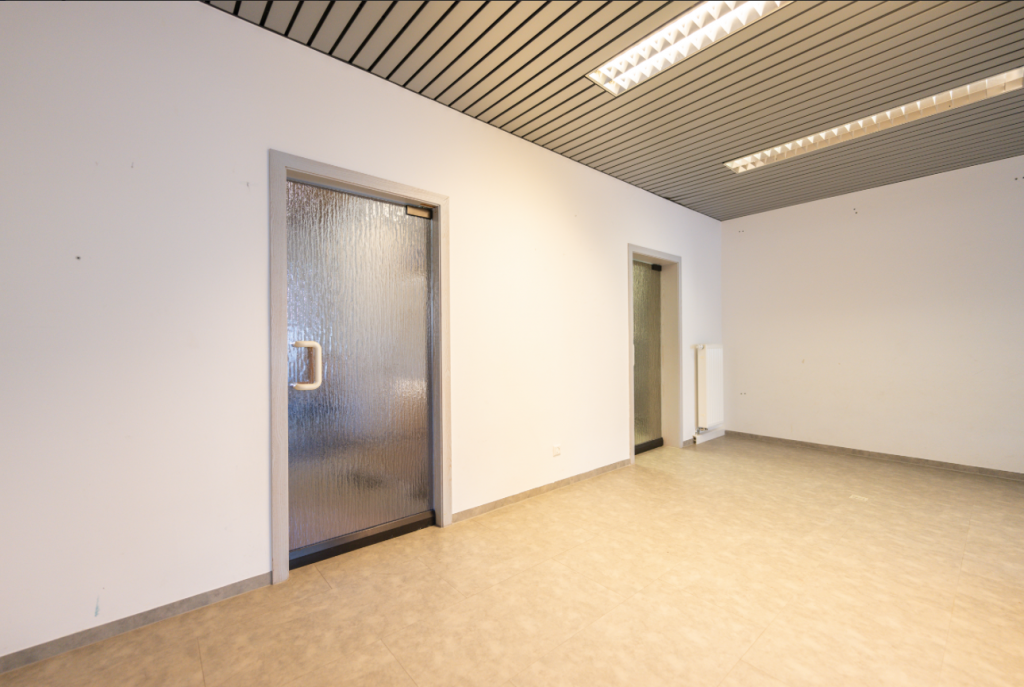 Zugang zu beiden Büros