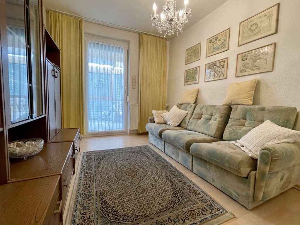 Büro/ Kind Zugang Wintergarten