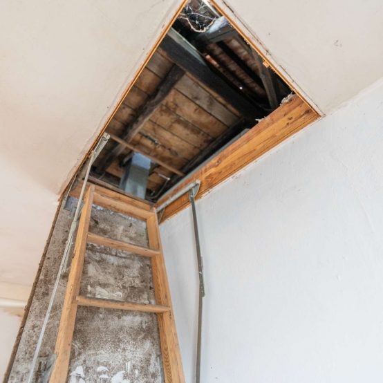 Dachbodenklappe OG links