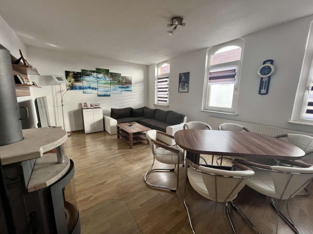 Wohnzimmer mit Schwedenofen