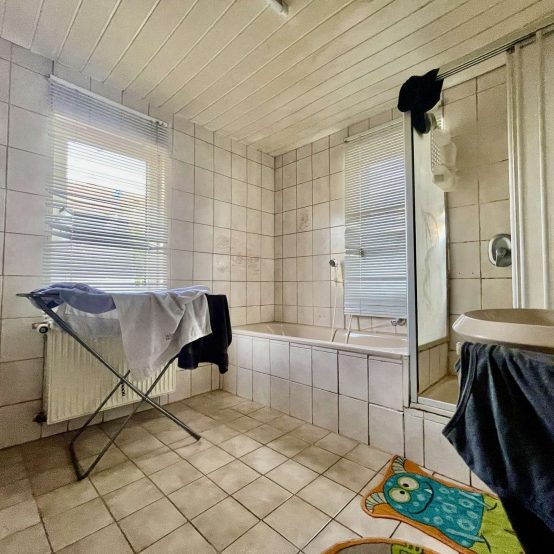 Bad Erdgeschoss Haupthaus