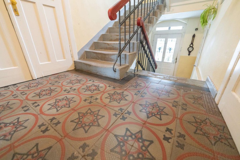 Historischer Fussboden im Treppenhaus