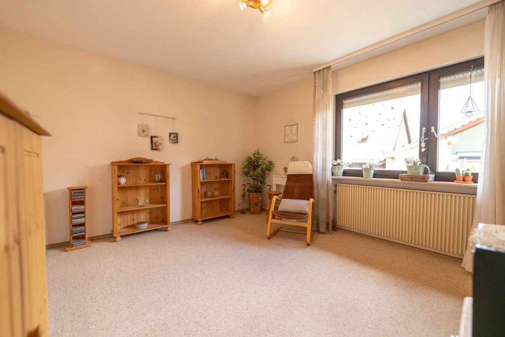 Haus 1 Zimmer im Obergeschoss