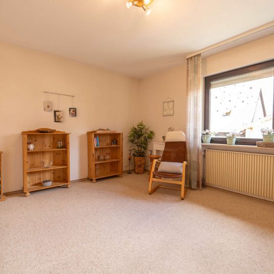 Haus 1 Zimmer im Obergeschoss