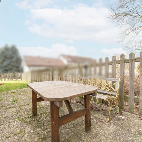 Terrasse hinter dem Haus