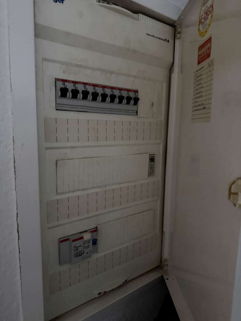 Elektrounterverteilung EG