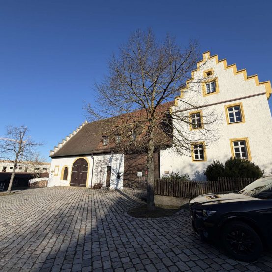 Wirtschaftsgebäude Schloss Trunstadt