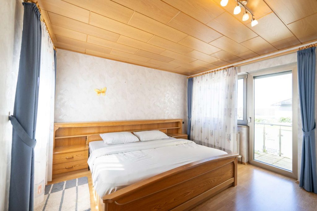 Schlafzimmer EG